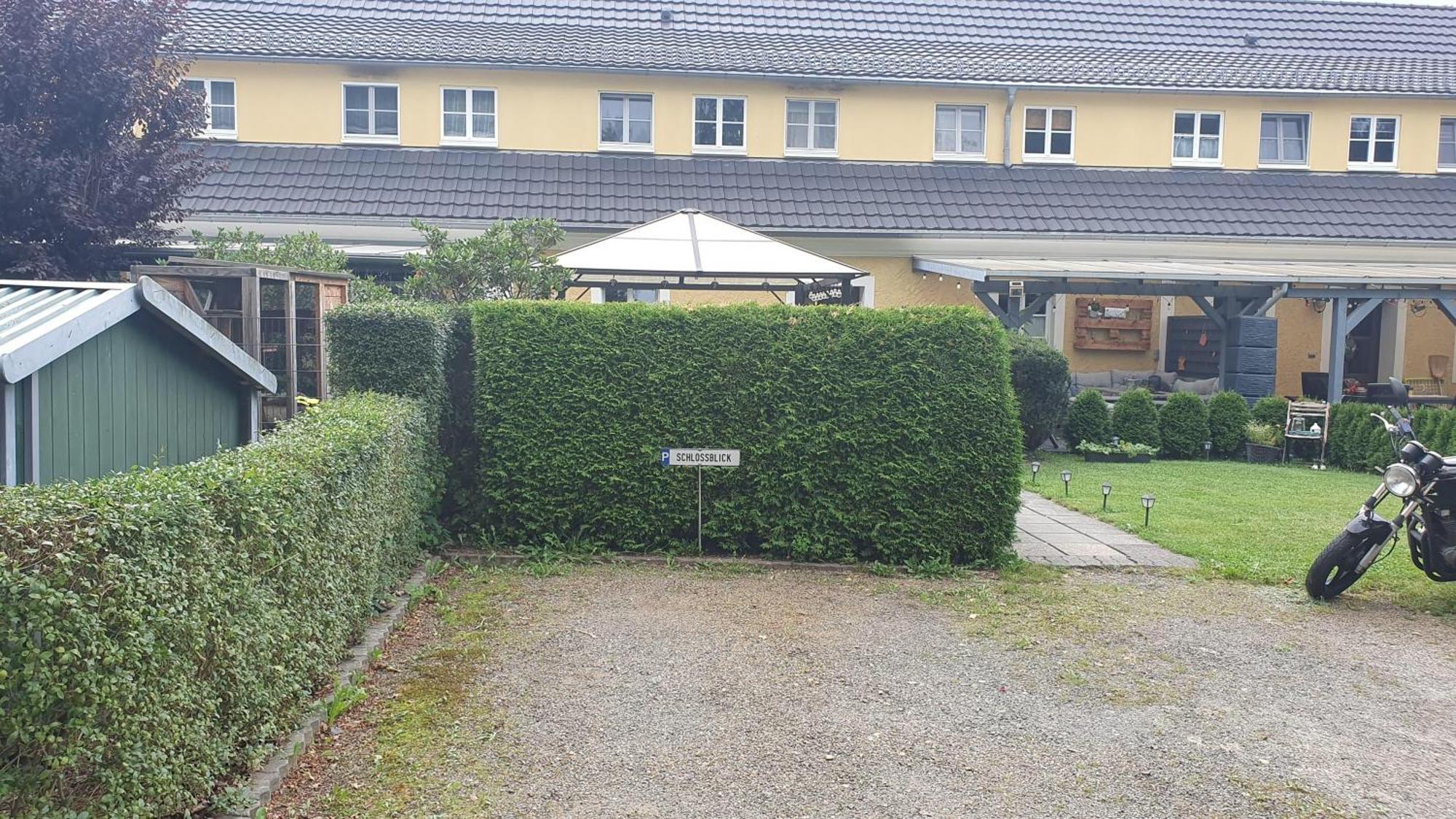 Ferienwohnung Im Gutshof Direkt Gegenueber Dem Schloss, Rhododendronpark Mit Terrasse Und Wlan Kromlau 外观 照片