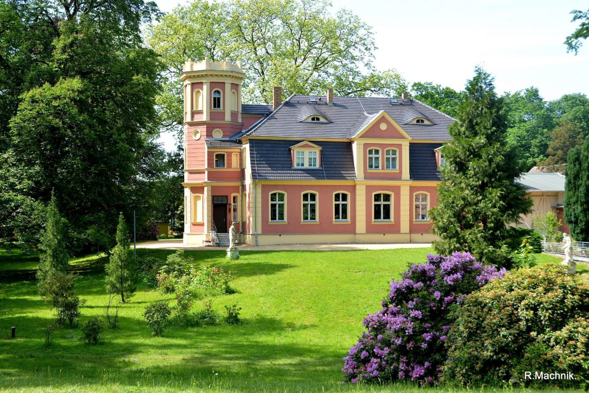 Ferienwohnung Im Gutshof Direkt Gegenueber Dem Schloss, Rhododendronpark Mit Terrasse Und Wlan Kromlau 外观 照片