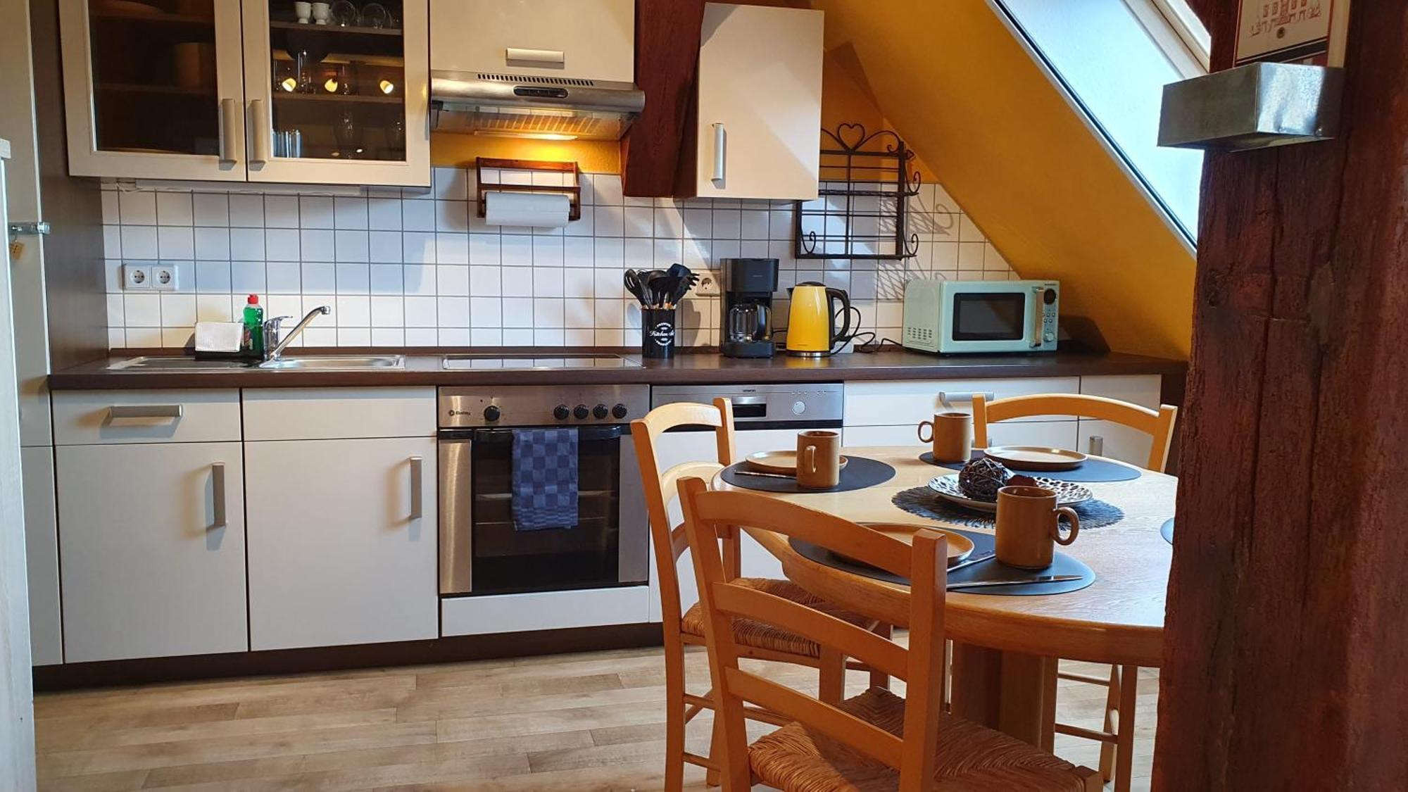 Ferienwohnung Im Gutshof Direkt Gegenueber Dem Schloss, Rhododendronpark Mit Terrasse Und Wlan Kromlau 外观 照片